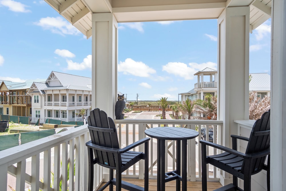 Serenity Shore 305 SOU