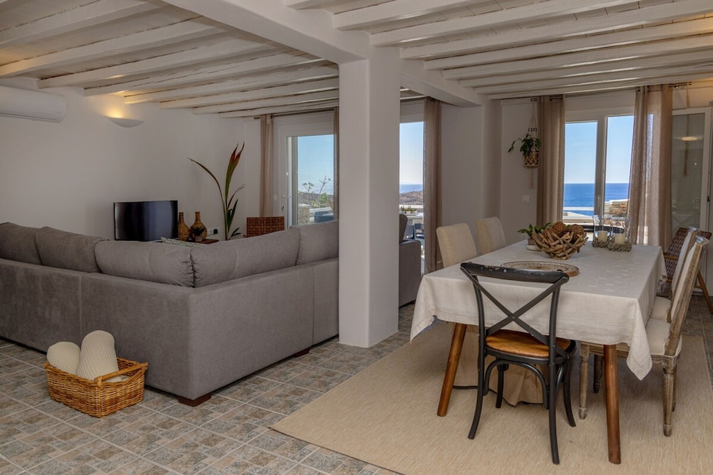Rmos Seaside Villa A With Private Pool