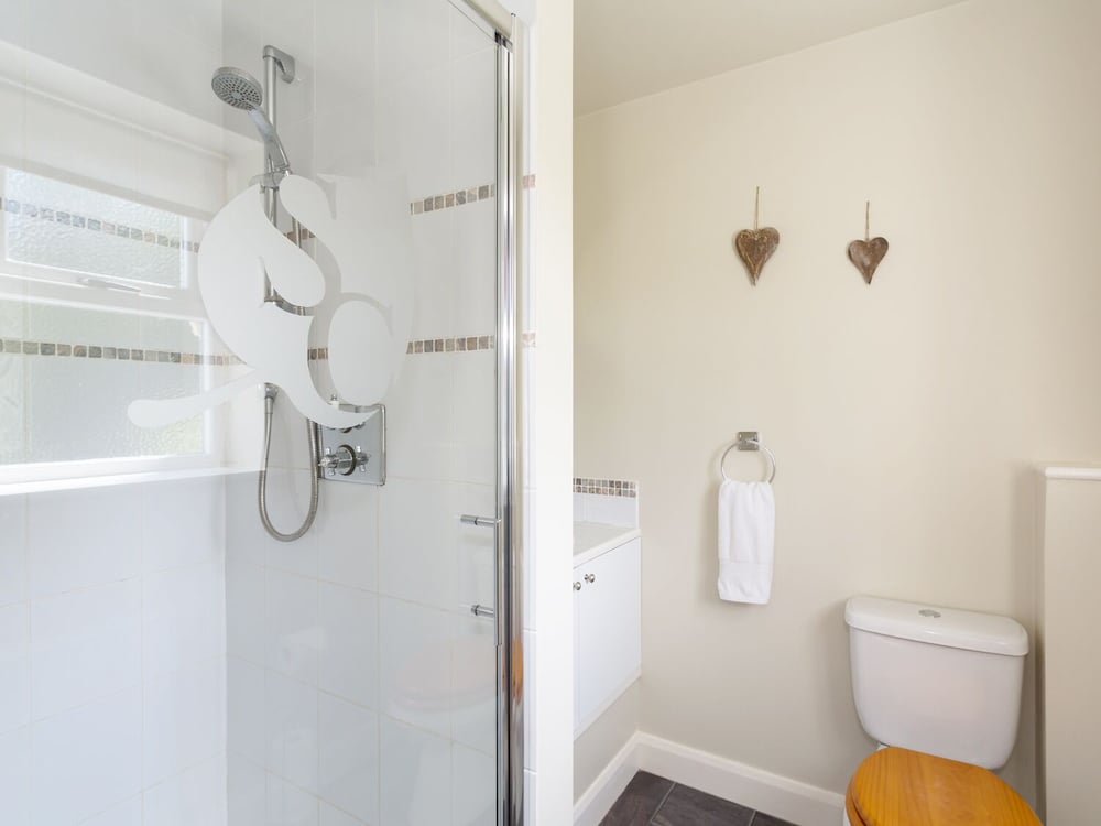 1 Springwater View