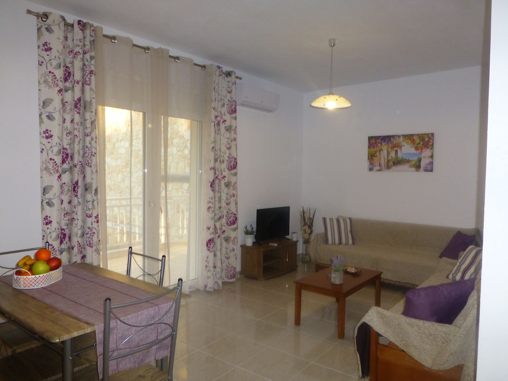 Pavloudis Apartments