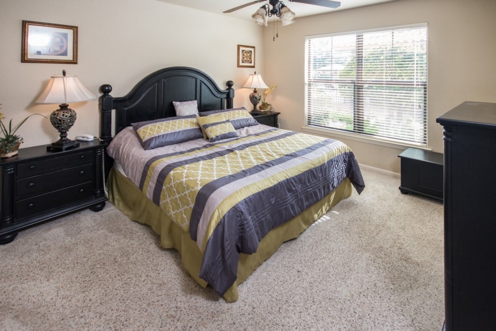 Bella Piazza 903 - 813 view 2