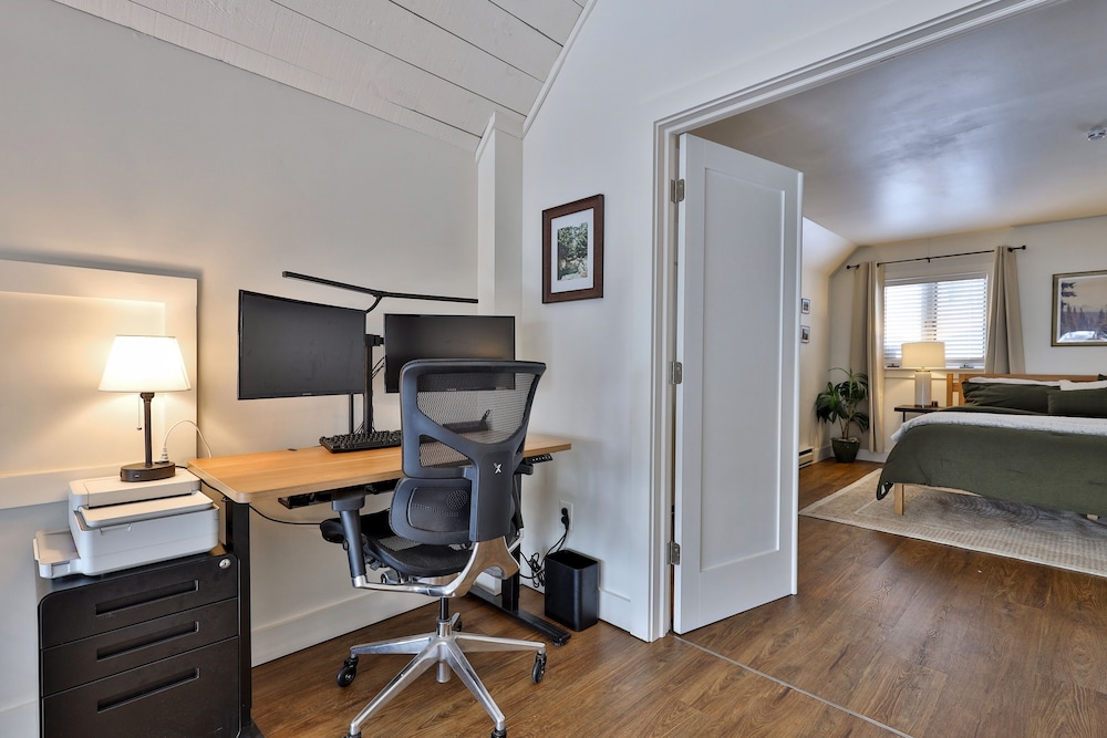 The Powder House 4 Bedroom Home