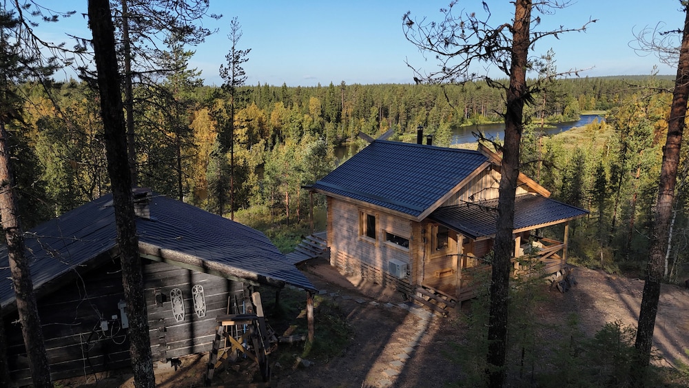 Lapelland Village