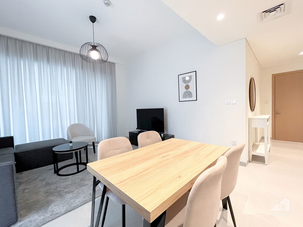 Creek Beach Dubai to Stunning 2B Apt with Balcony in Dubai Creek Harbour