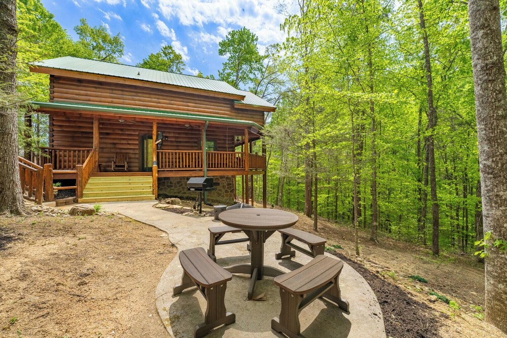 Smoky Bear Cabin