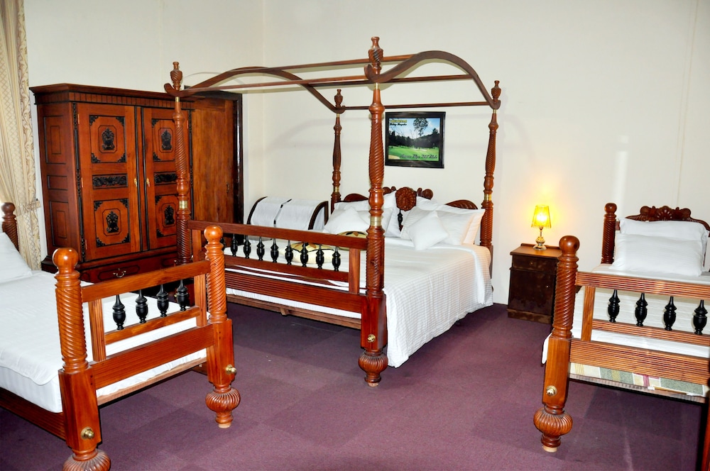 Chelthnam Bungalow