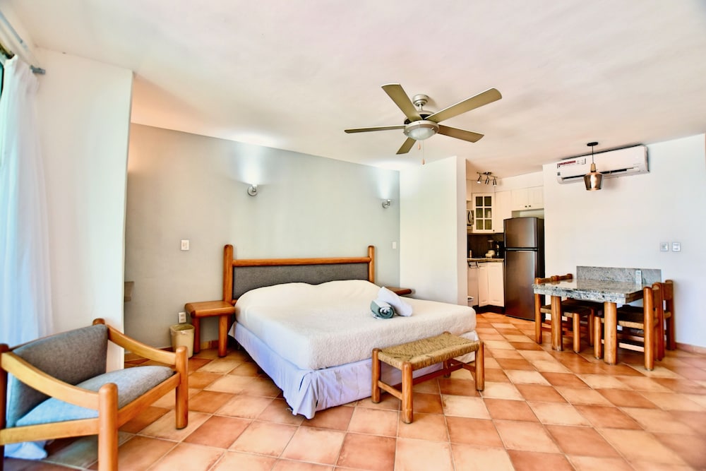 Solymar Condo by Casago