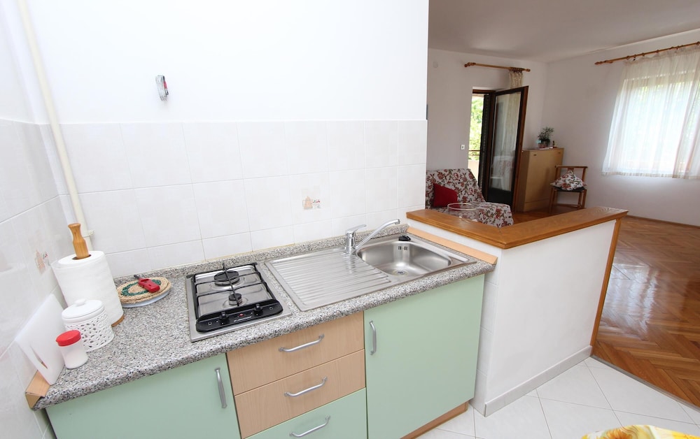 Apartments Mitton view 5