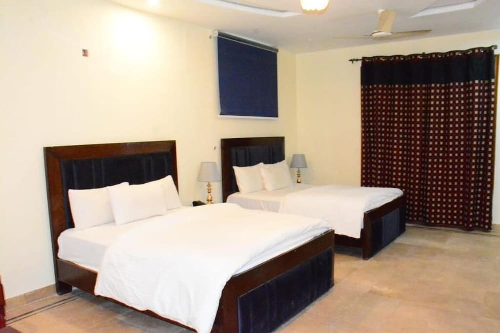 Baani Signature Hotel view 3