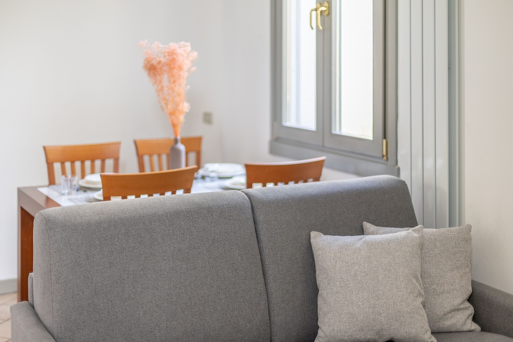 Boccaccio - Stunning Central 1bdr With Terrace in Cadorna Area