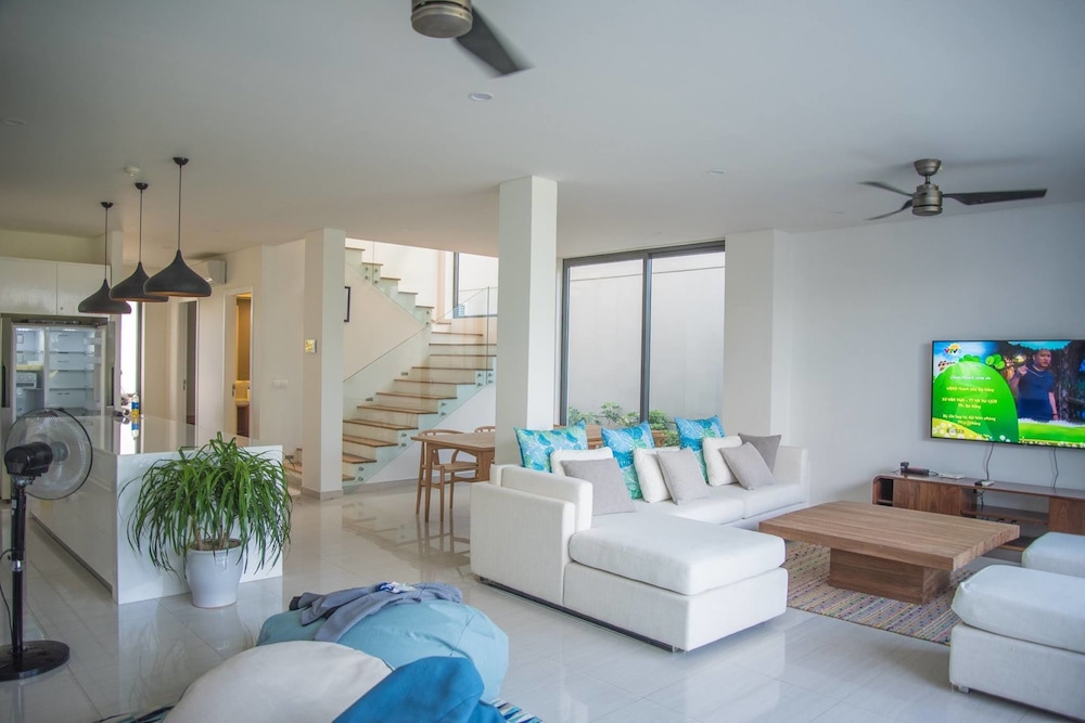 Ocean Villas Beach Resort
