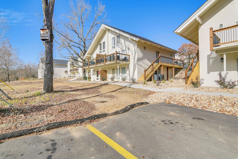 Walk to Branson Landing! Condo w/ Community Pools