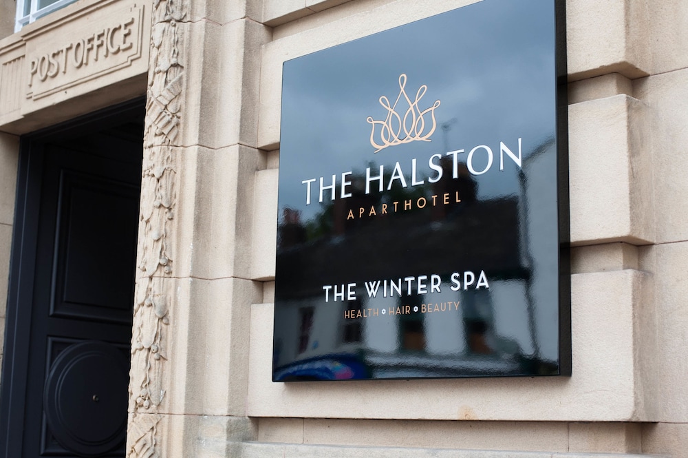 Carlisle Vacations - The Halston - Property Image 2