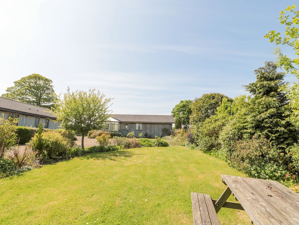 Orchard Lodge