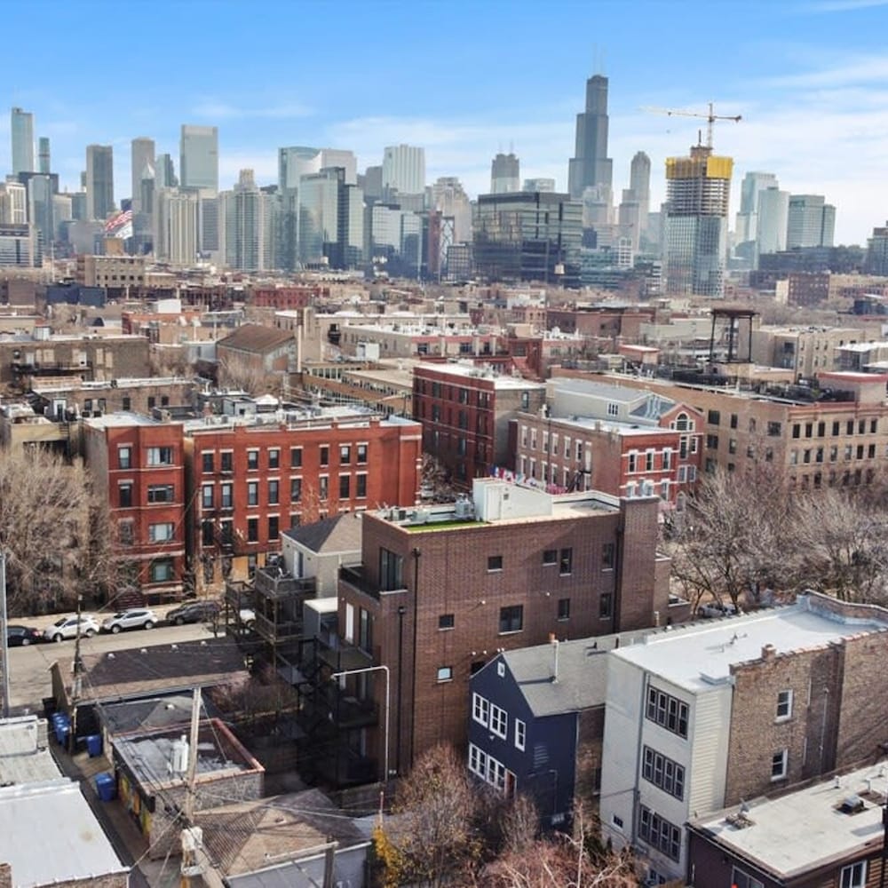 Beautiful Rental Unit in Chicago