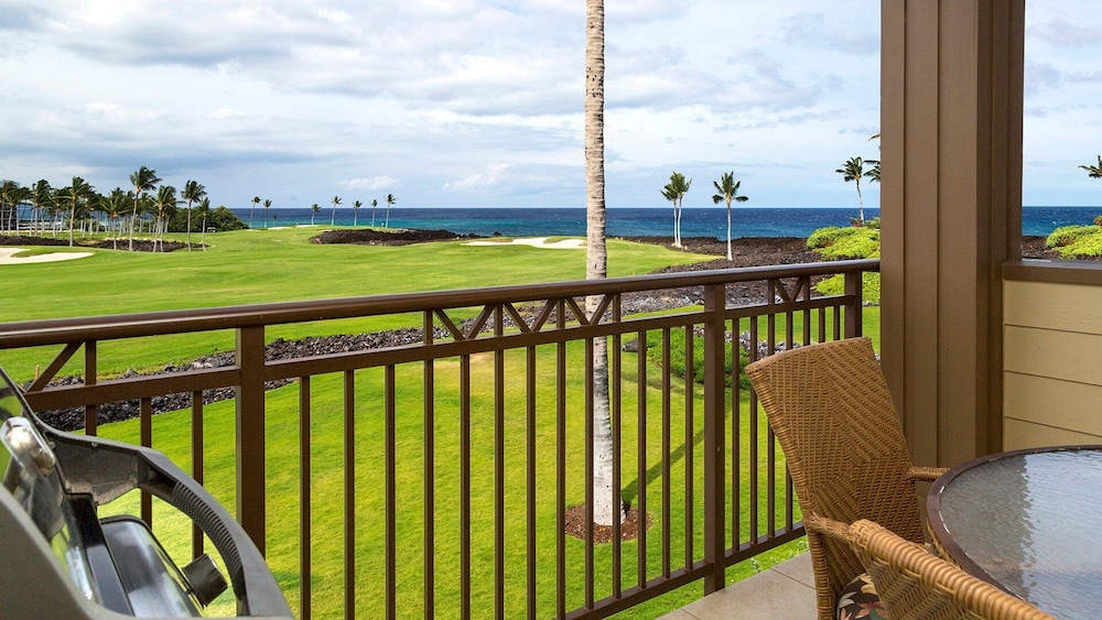 Spectacular Ocean Views Gold Member Golf Discounts Private Lanai! - Vrkcv