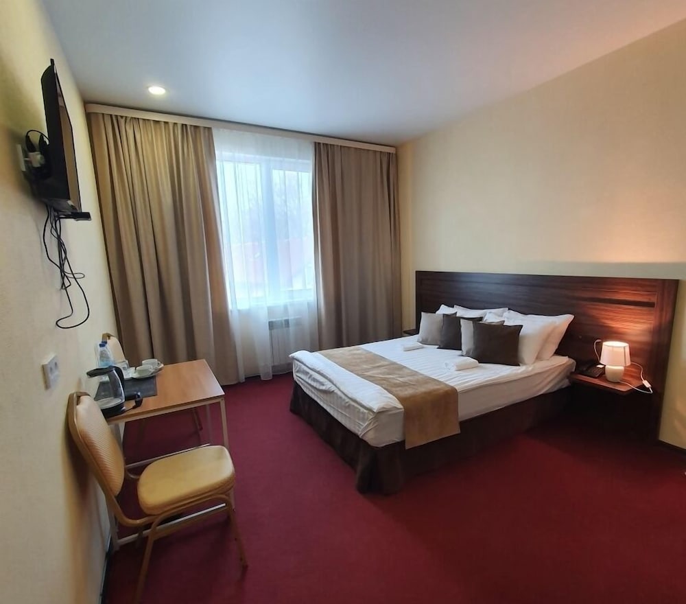 Mega-Hotel view 4