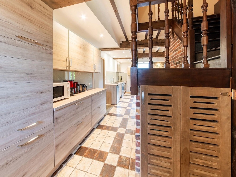 Vacation Home With BBQ Near Hotton