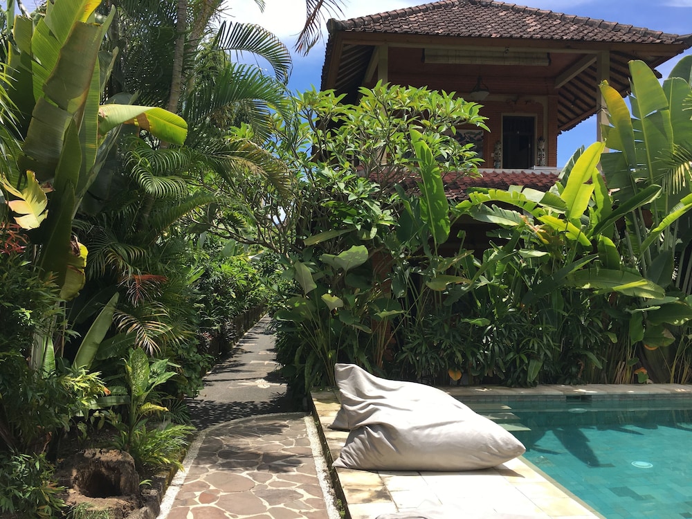 Cafe Wayan Cottages