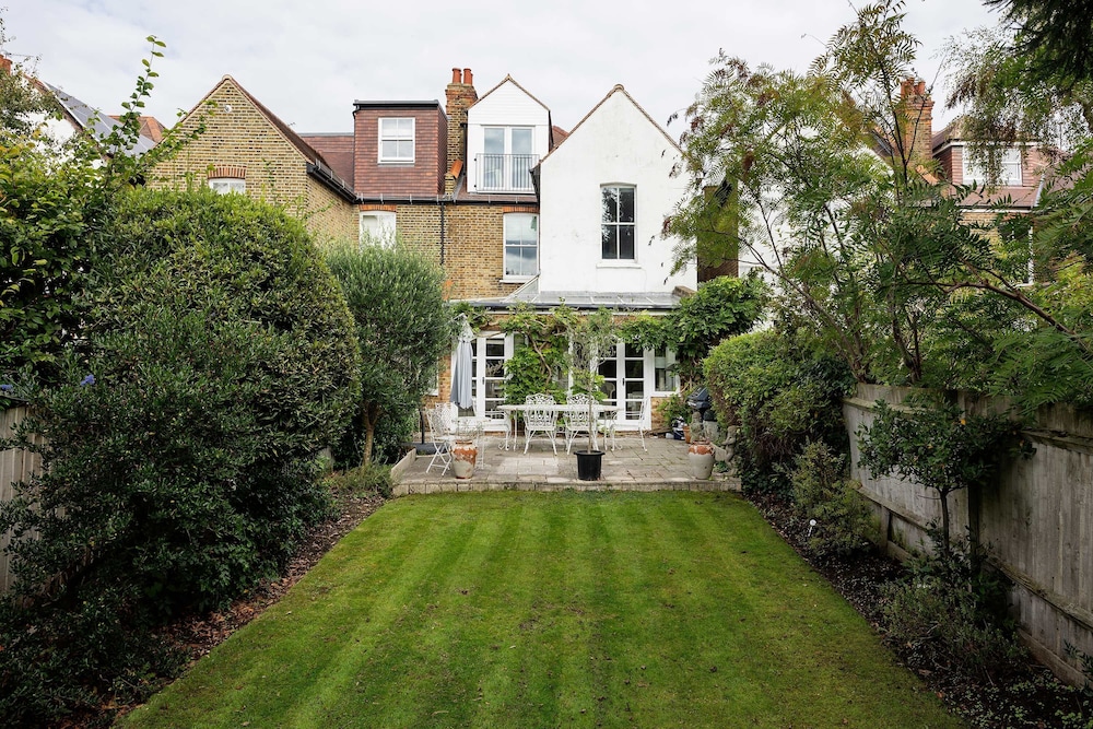 Richmond Garden Serenity
