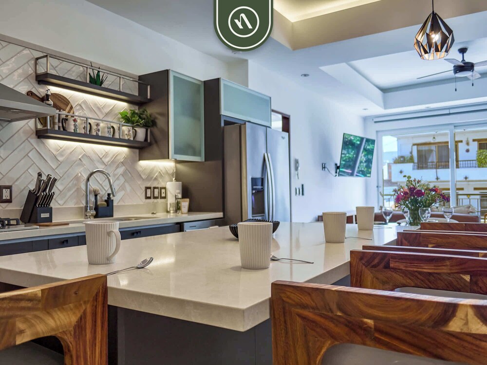 Amazing 2 BR Condo in Versalles - Rooftop Pool