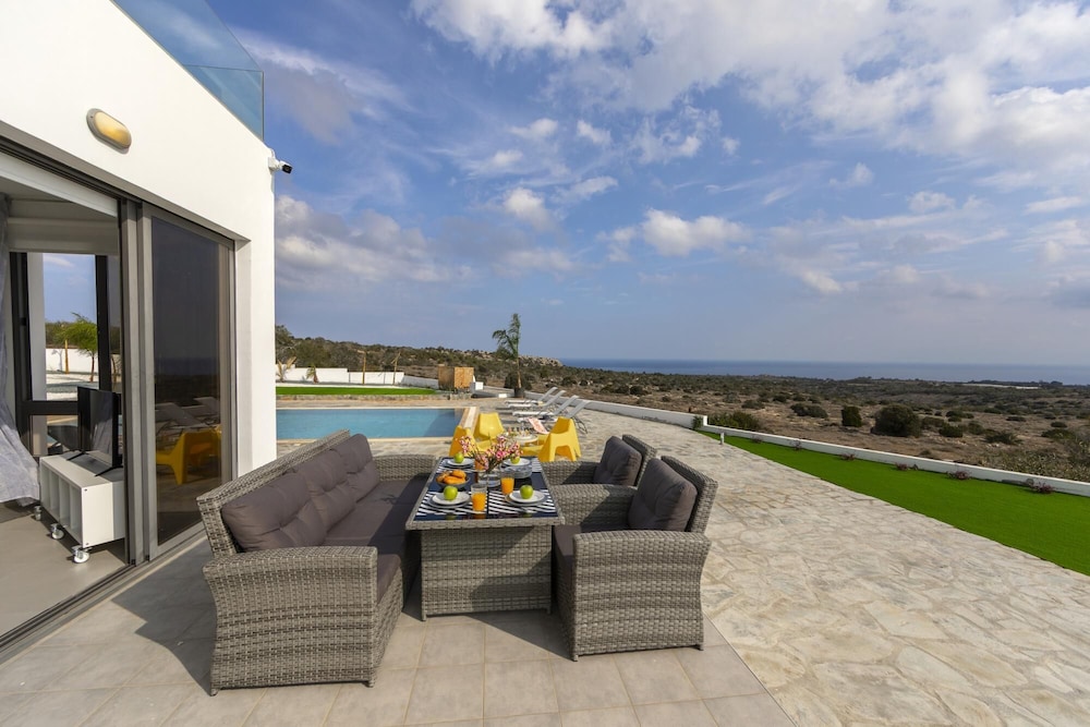 Greco Hilltop Views in Paralimni