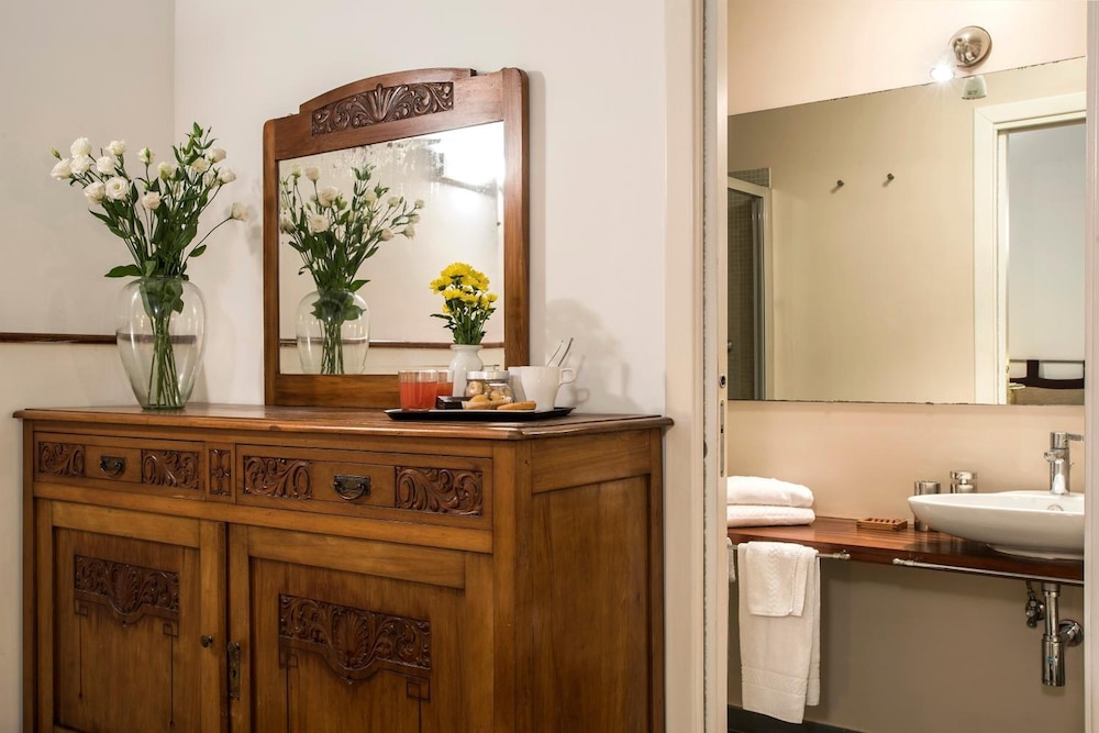 Arco del Lauro Bed & Breakfast