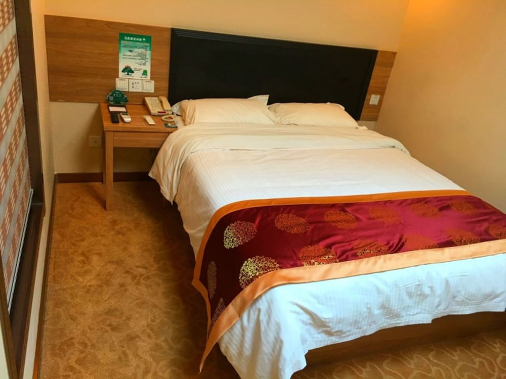 GreenTree Inn JiangSu YanCheng JianHu ShangGang Bus Station Freeway 204 Express Hotel - Property Image 49