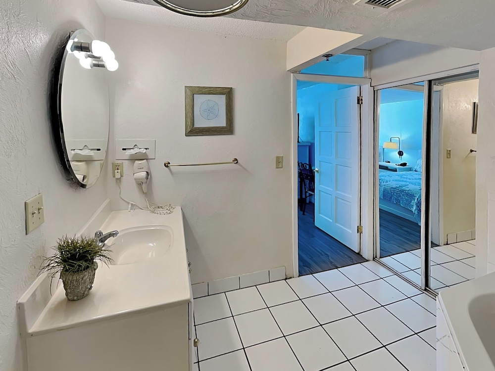 The Salty Fountain by Distinctive Beach Rentals