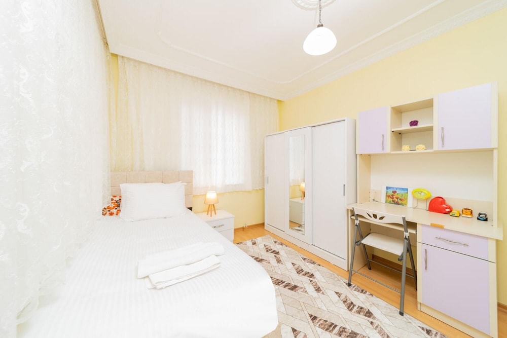 Fully Furnished Spacious Big Flat in Kepez