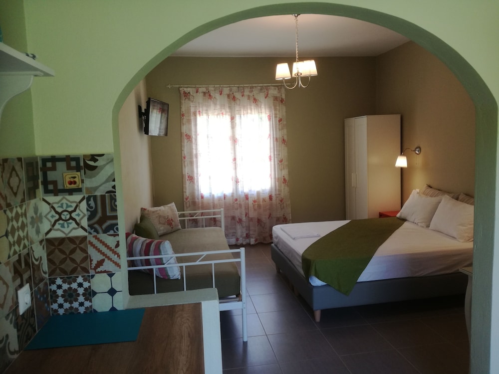 Kallisti Seaside Studios Skopelos
