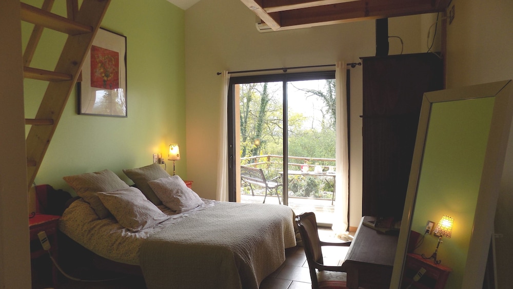 Le Grand Noyer view 2