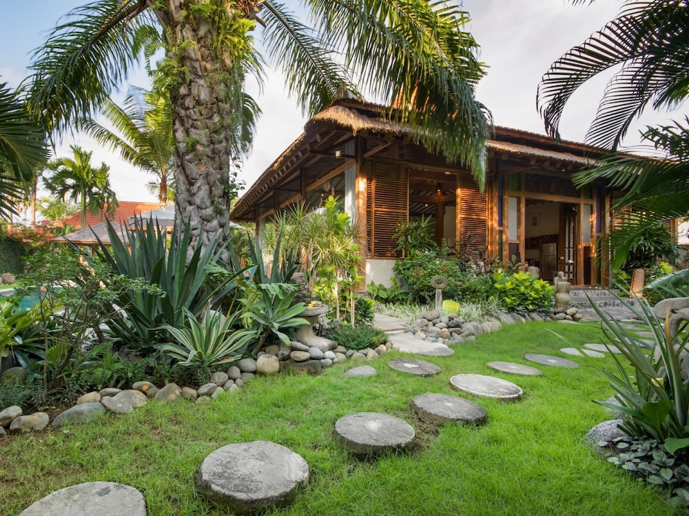 Villa Desa Roro by Villa Finder