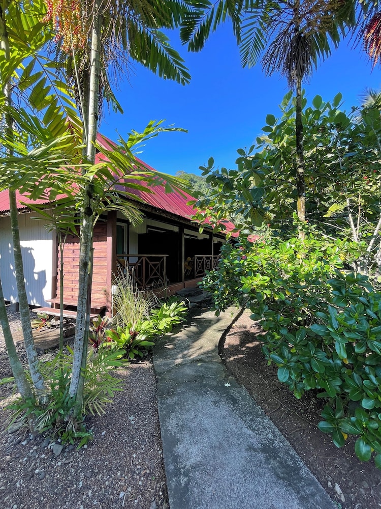 Punatea Village