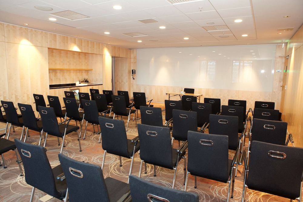Hilton Stockholm Slussen Hotel 177