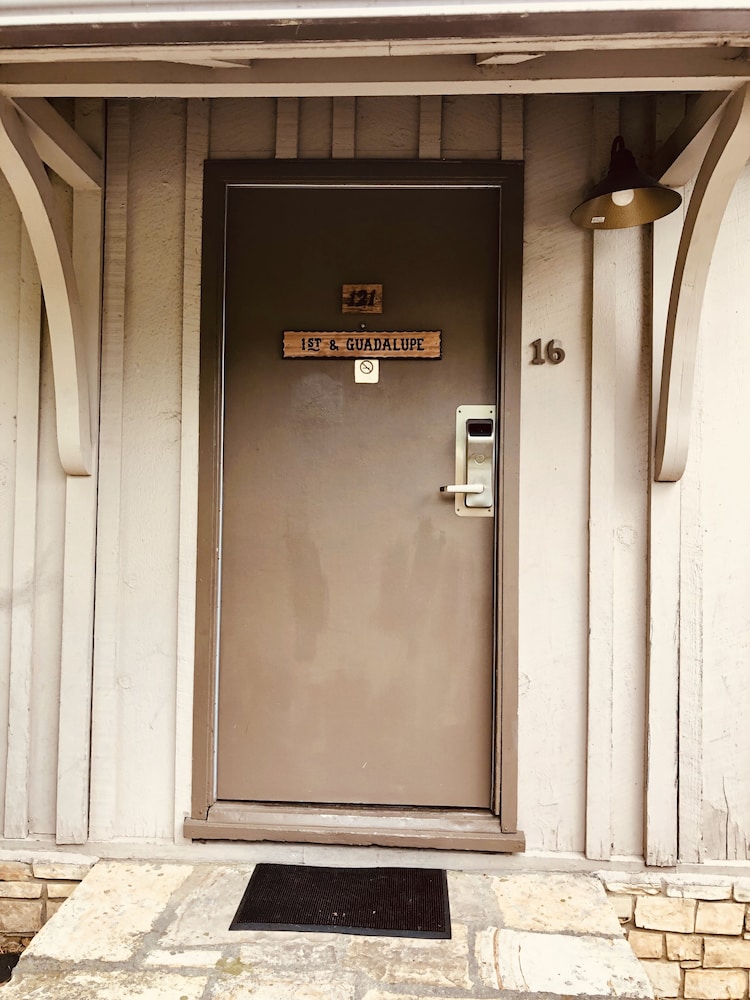 Photo 34