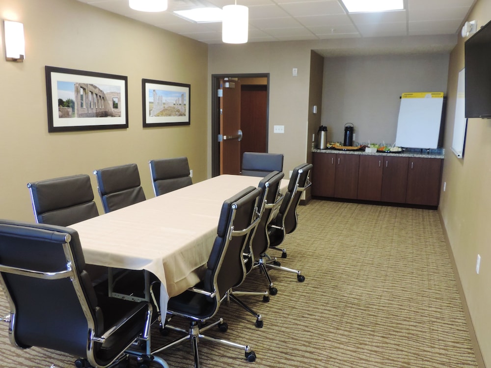 meeting & event spaces