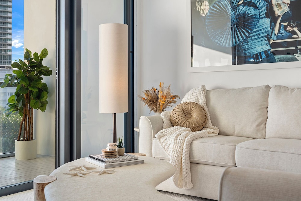 Luxury Vacation Rentals in South Beach by LRMB