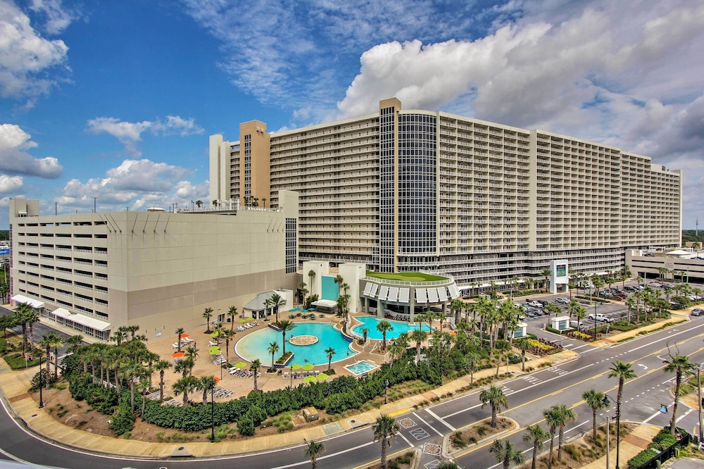 PCB Vacation Rental w/ Balcony & Beach Access!