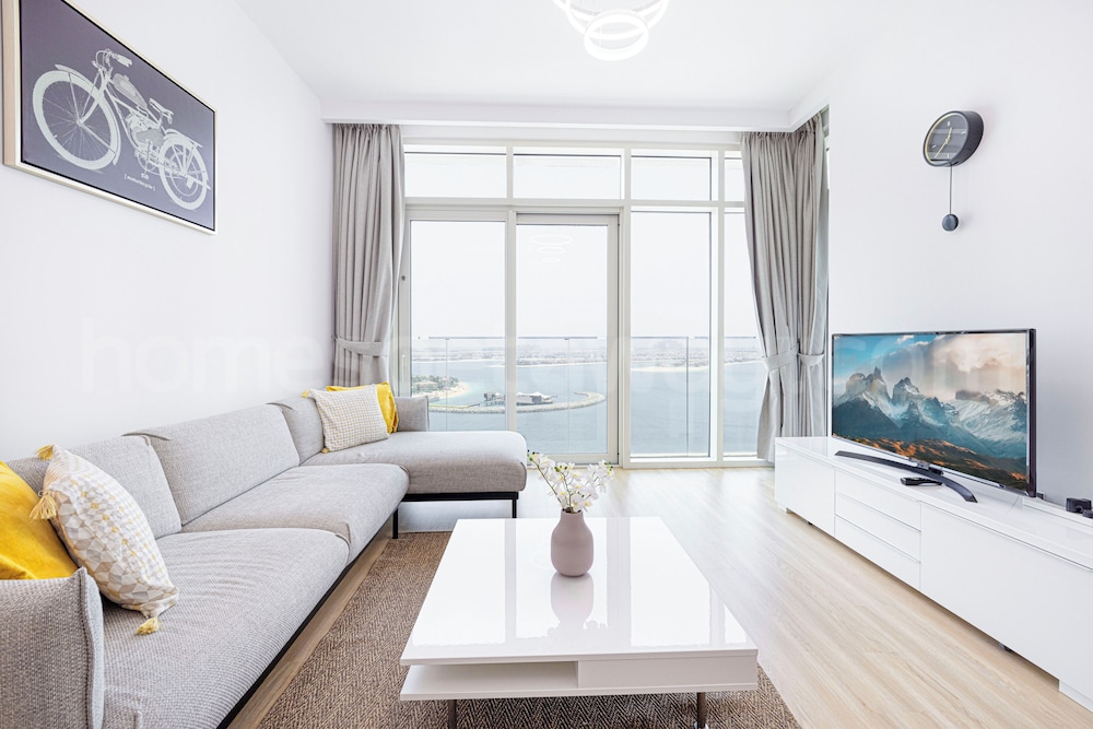 Homesgetaway-SunriseBay Emaar Beach ront