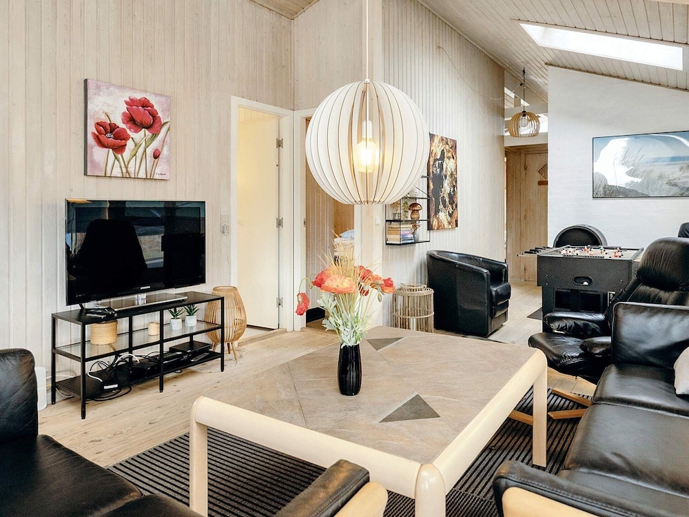 9 Person Holiday Home in Blokhus-by Traum view 4