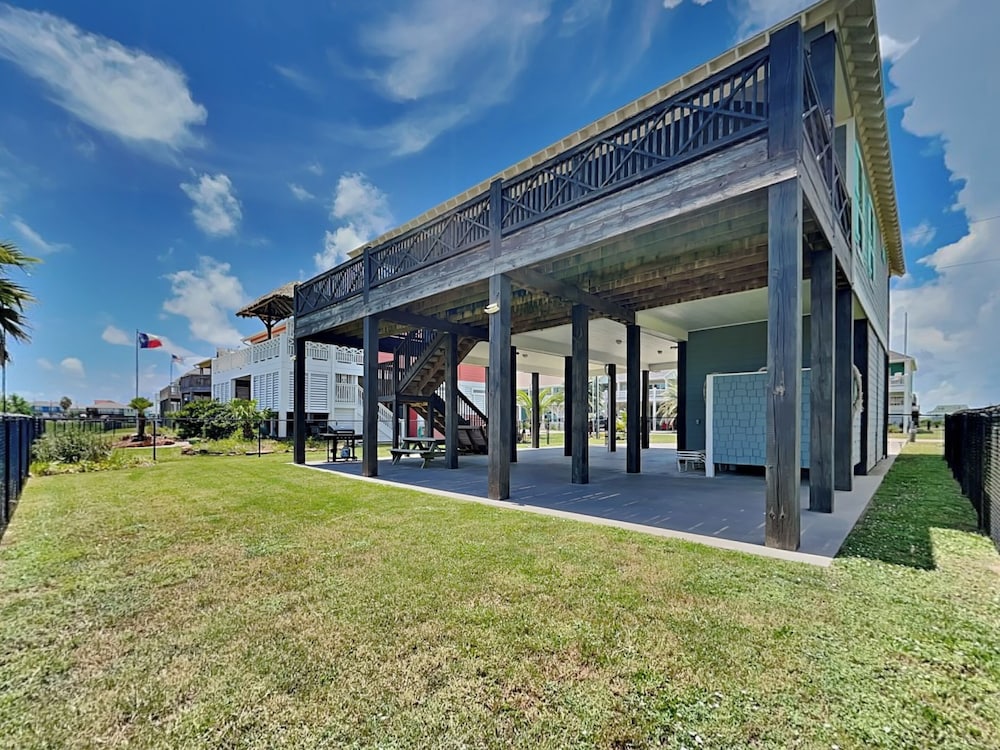 Family Tradition by Ryson Vacation Rentals