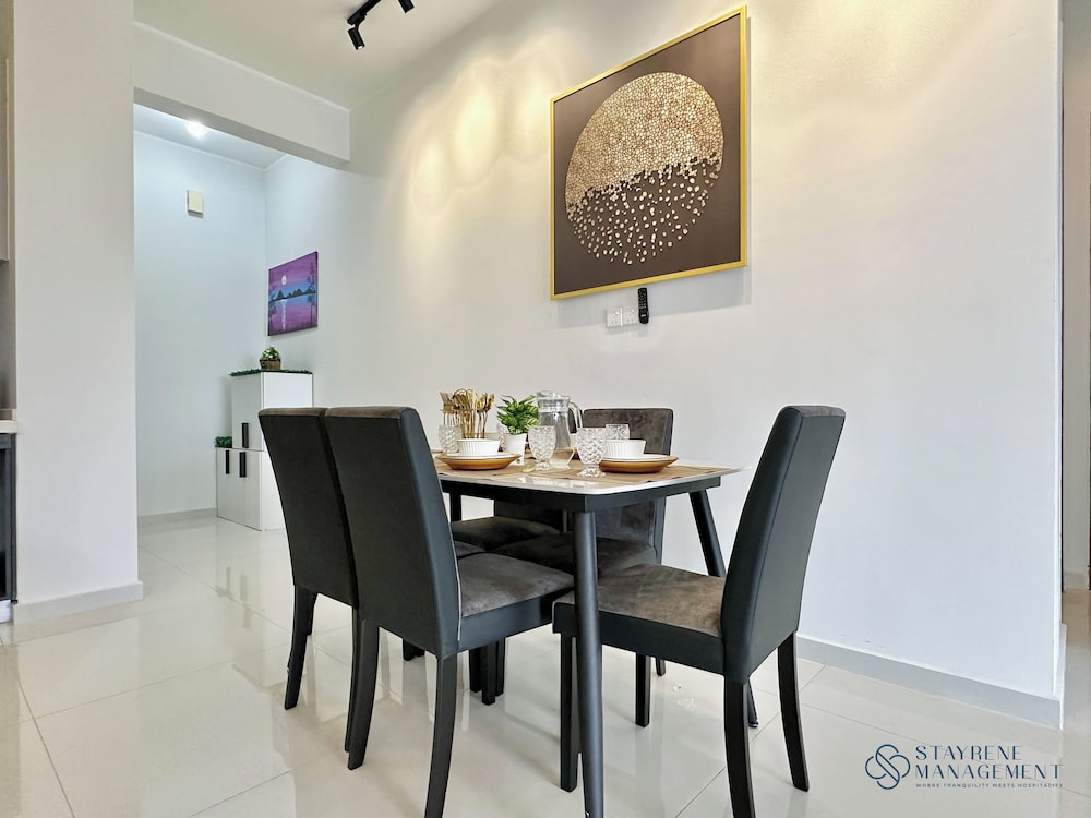 Country Garden Danga Bay Sea View Homestay by Stayrene