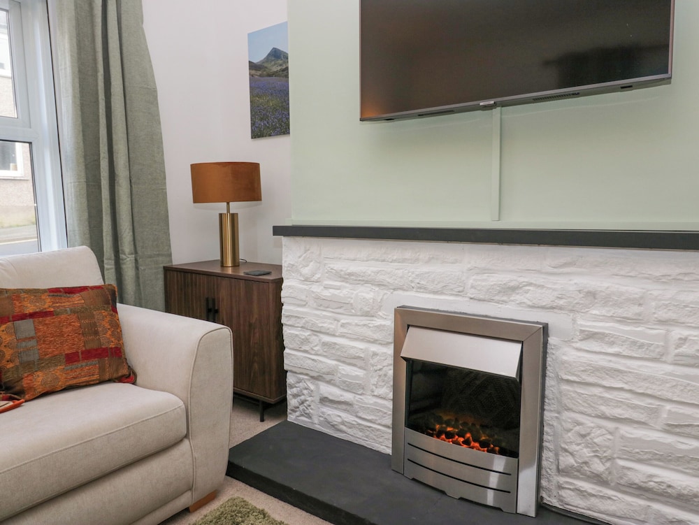 3 Nixon Terrace