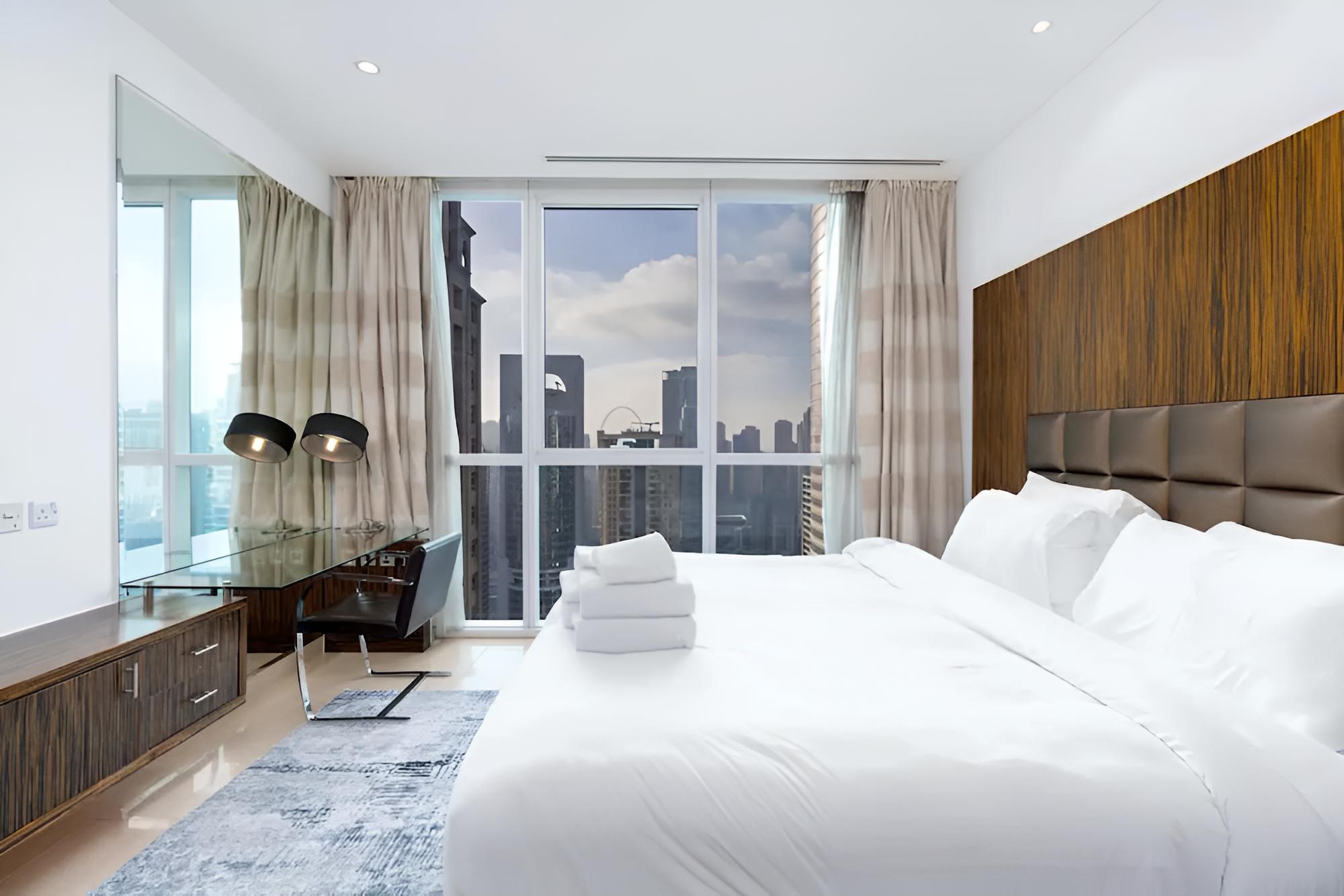 Cozy 2bdr in Jumeirah Lakes Towers