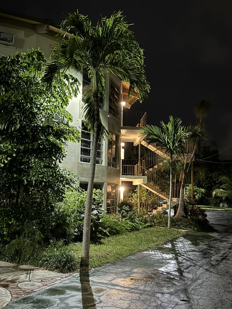 Grand Bahama Island - Freeport Vacations - Freeport Resort  Club - Property Image 4