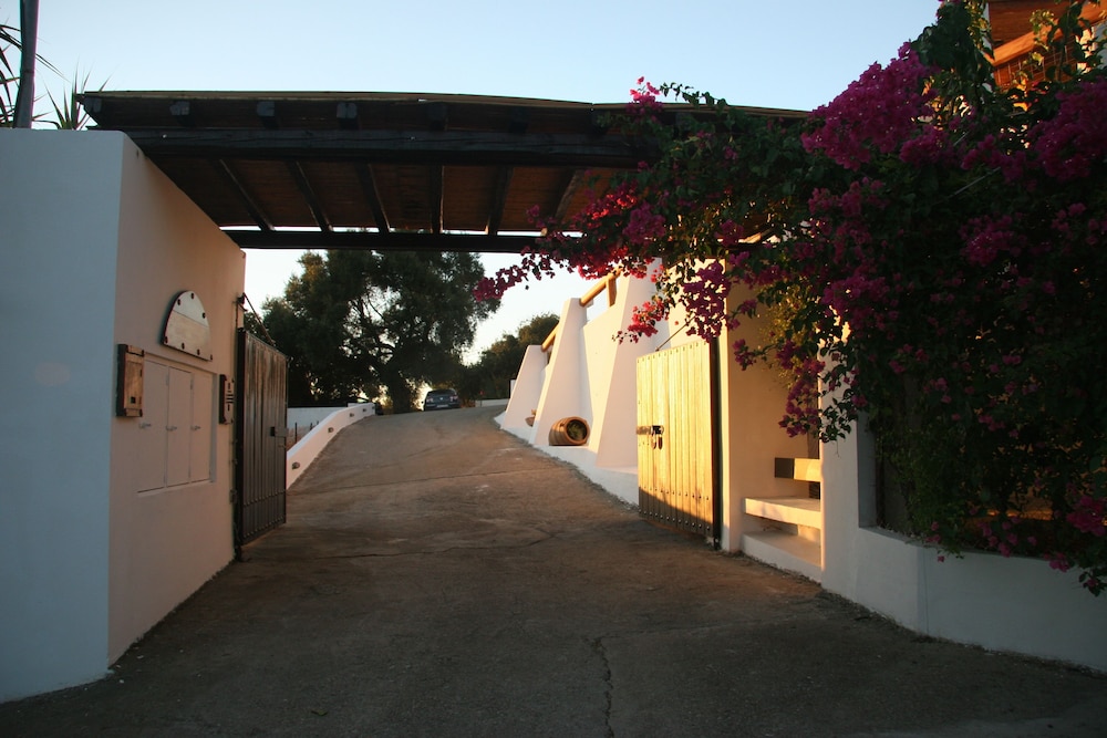 Ilis Villas