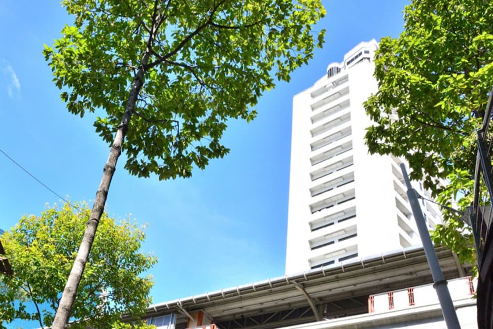 Piyavan Tower Serviced Apartment
