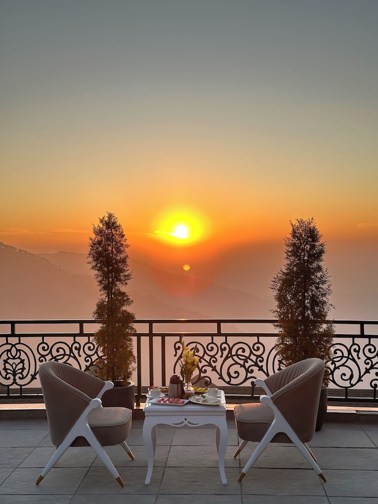 Royalpine Rosastays Kasauli