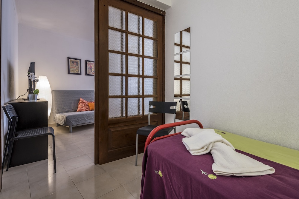 Hamal's Beach Flat 50m From the Beach view 4